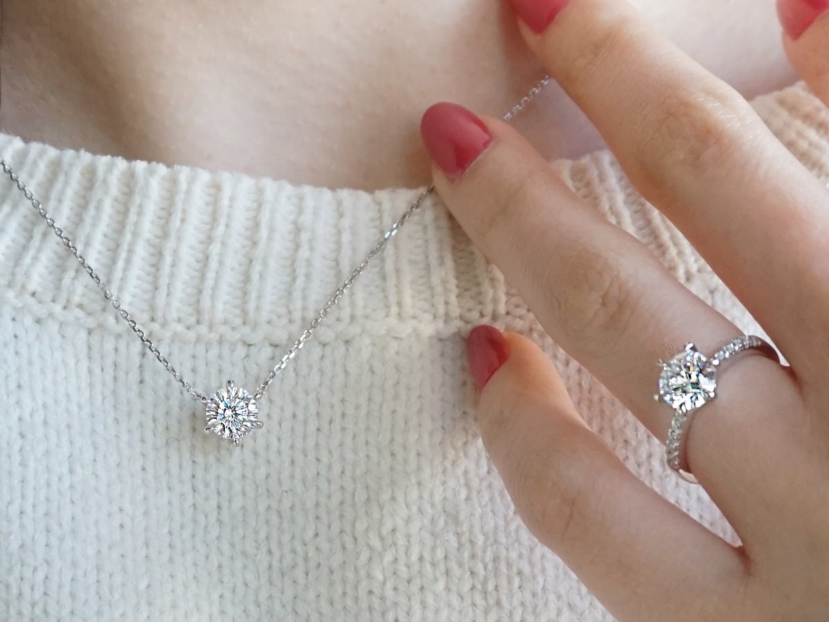 Accessories 101: The Advantages of Diamond Jewelry